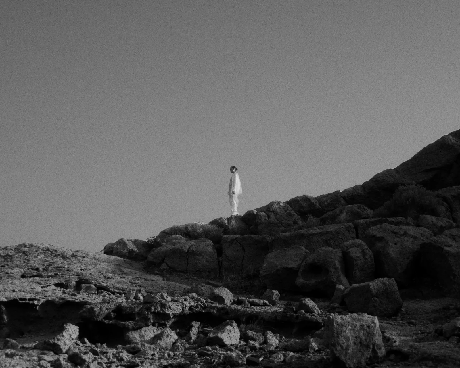 Crossing - still 7