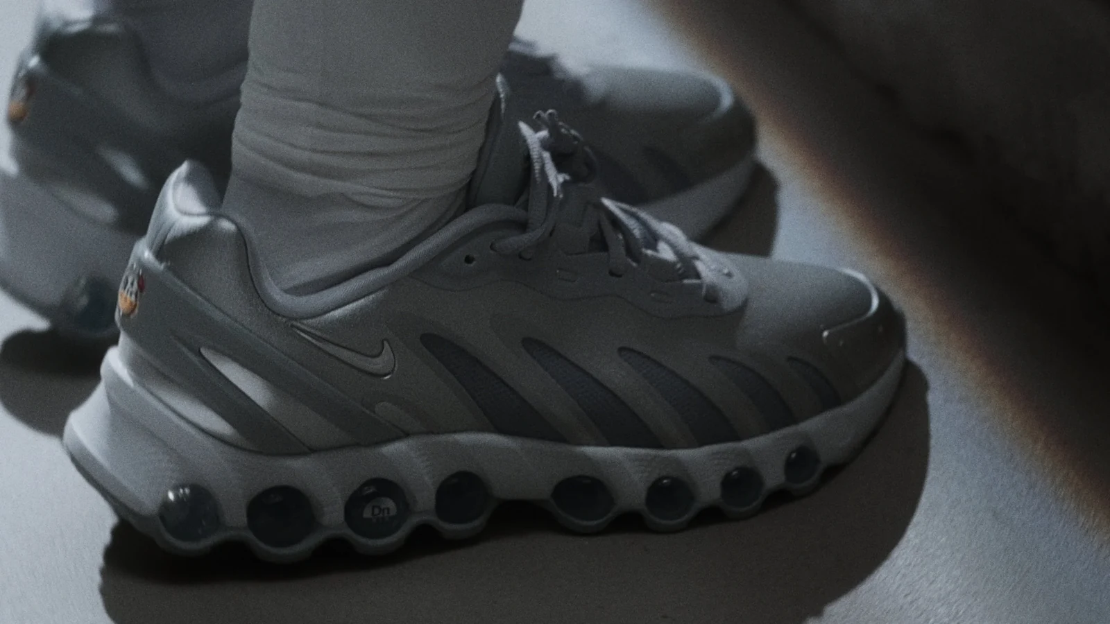 Nike DN8 - still 4